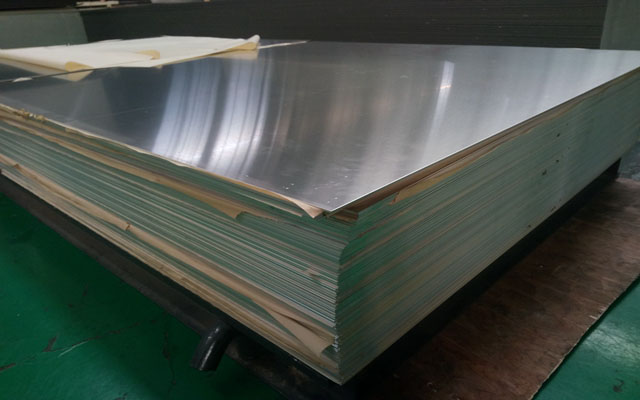 明泰鋁業(yè)介紹氧化鋁板有哪些類(lèi)型？用途是什么？