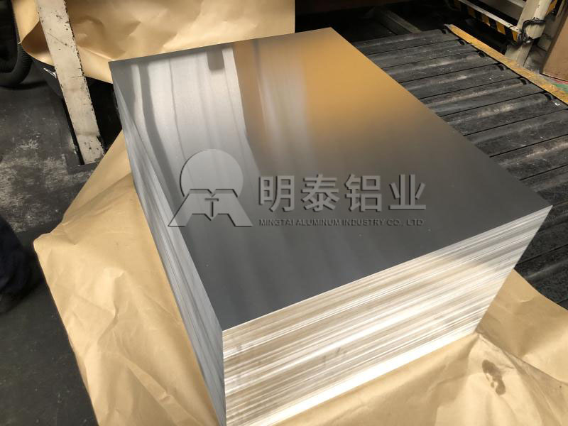 散熱片用1100鋁板好處多-經(jīng)濟實(shí)惠